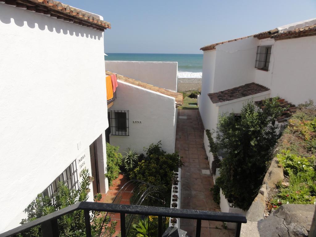 Apartments Bahia Dorada Estepona Room photo